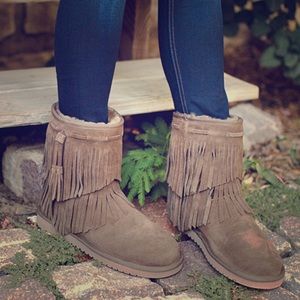 koolaburra boots with fringe